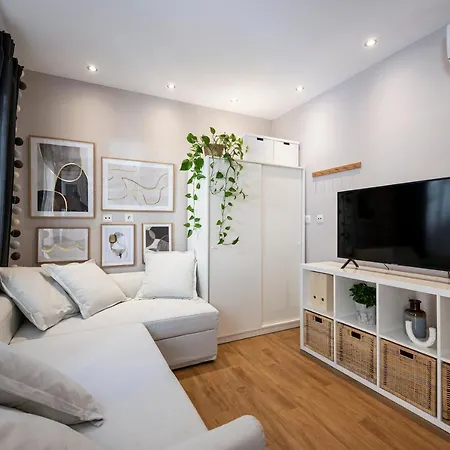 Apartman Ocean Breeze 1min To *