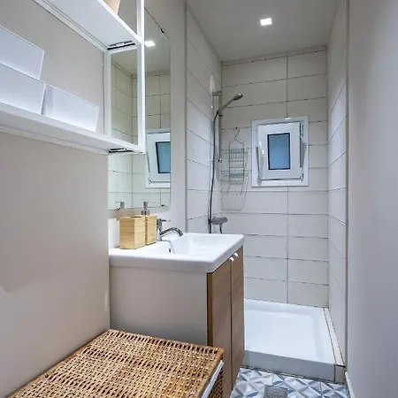 Ocean Breeze 1min To *