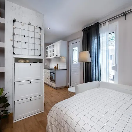 Ocean Breeze 1min To Apartment Kos Town